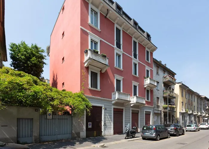 Con Balcone- Bullona District